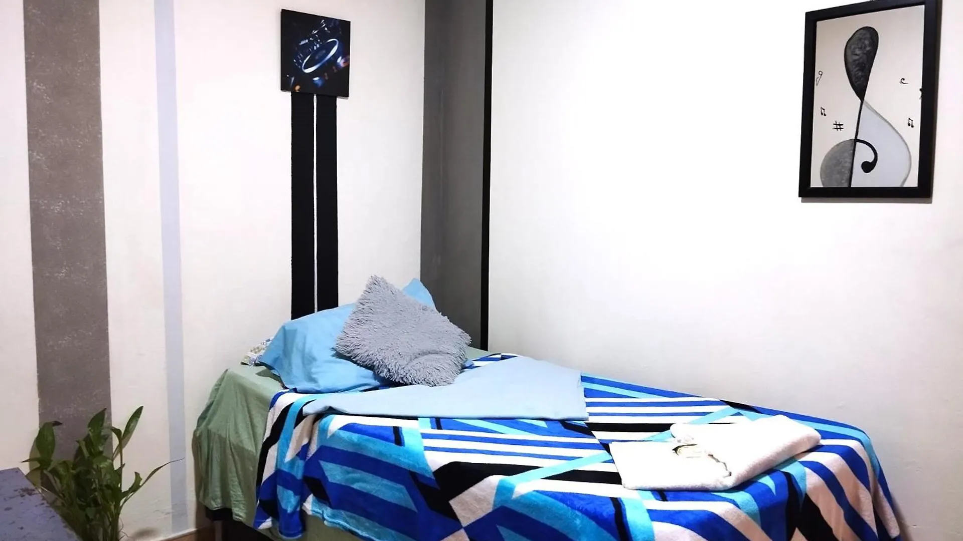 Homestay Amaros Medellin Apartment
